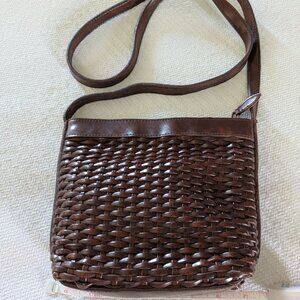 AMANDA SMITH - SHOULDER/CROSSBODY - BROWN LEATHER WOVEN PURSE